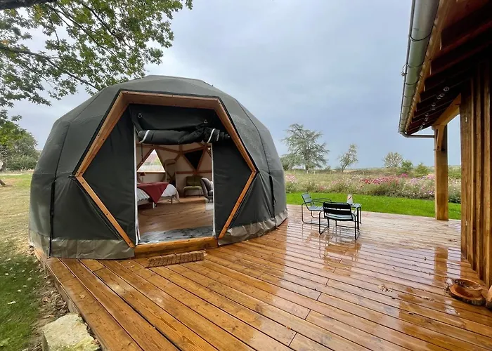 Dome Insolite Cedre Jacuzzi Et Petits Dejeuners Inclus