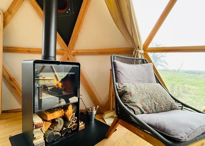 Dome Insolite Cedre Jacuzzi Et Petits Dejeuners Inclus