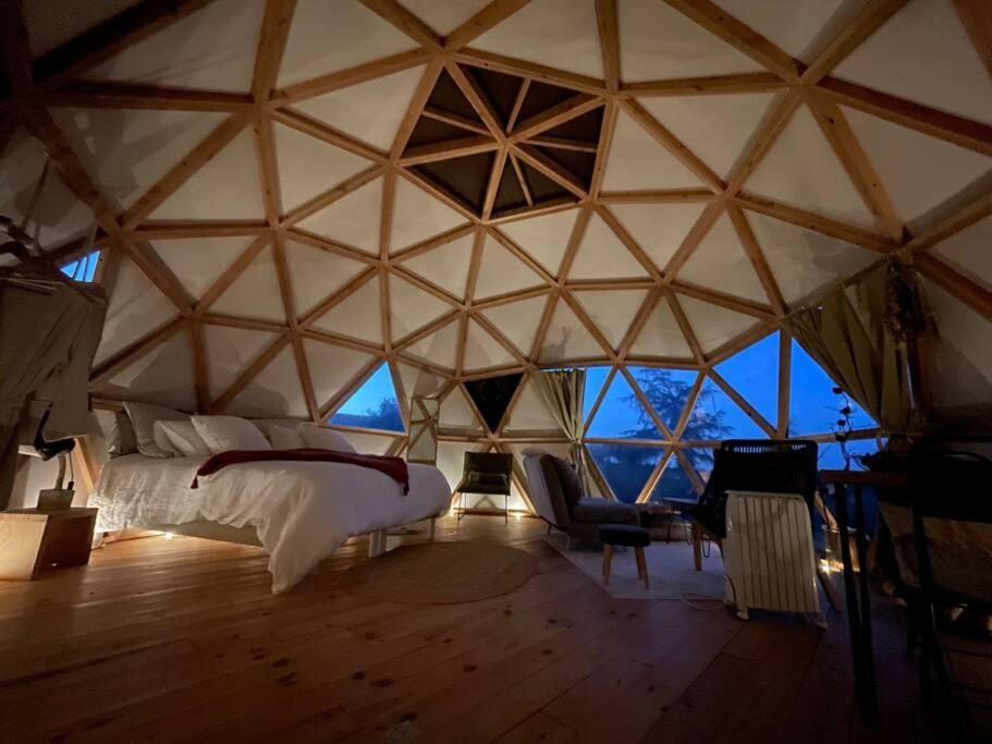Dome Insolite Cedre Jacuzzi Et Petits Dejeuners Inclus *