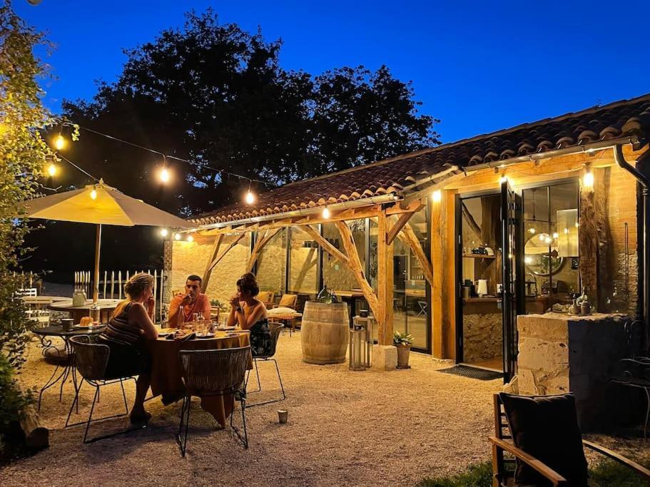 Dome Insolite Cedre Jacuzzi Et Petits Dejeuners Inclus Luxury tent
